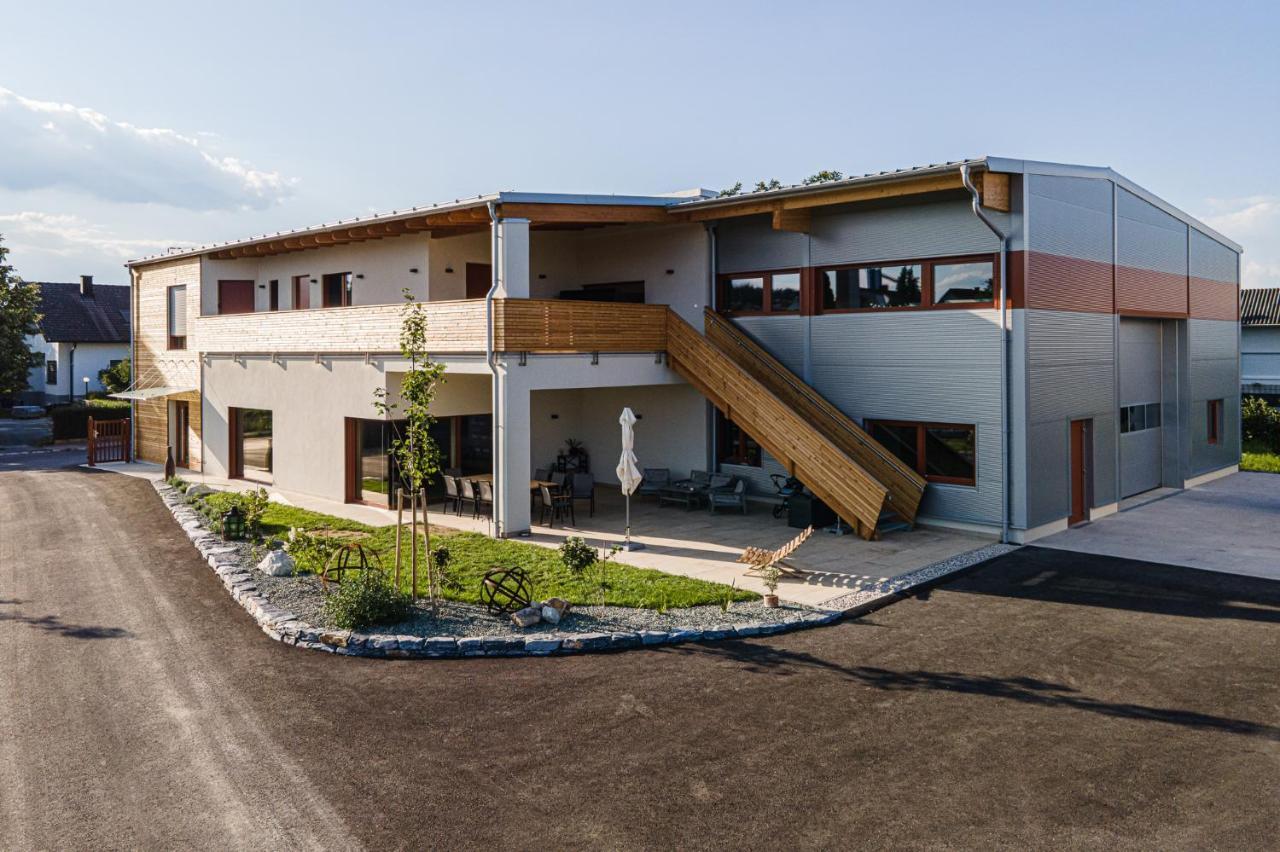 Gober & Freinbichler Weine Von Hand Horitschon Exterior foto
